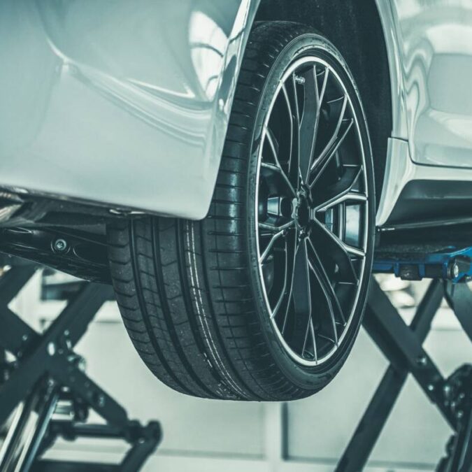 ADOBESTOCK_404308379 675X675 | Perfect Auto Montage de pneus et réglage des suspensions à Horbourg-Wihr Pfastatt 1
